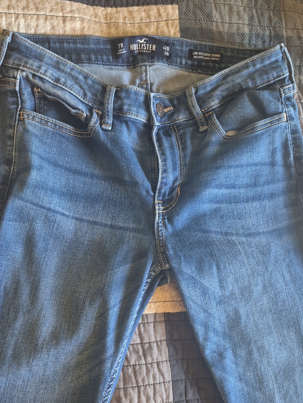 Hollister Women's Medium Blue Low-Rise Super Skinny Jeans
